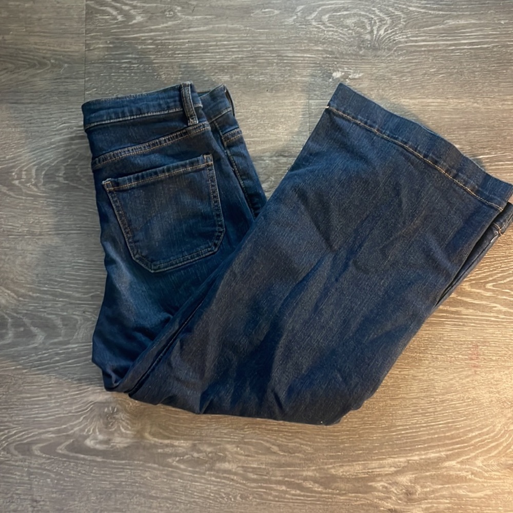 TRUE RELIGION HIGH RISE JEANS - Picture 3 of 4
